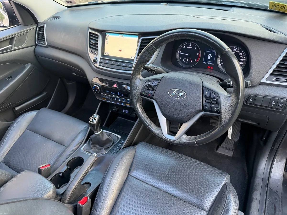 2016 Hyundai Tuscon Premium - NCT 02/28 - Image 6