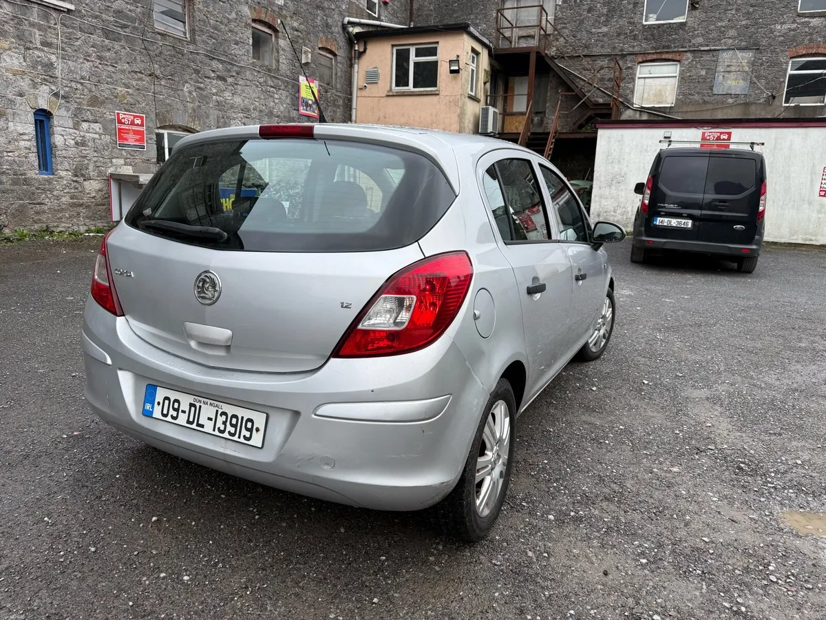 Corsa 09 with new nct 05/27 tax 01/27 - Image 2