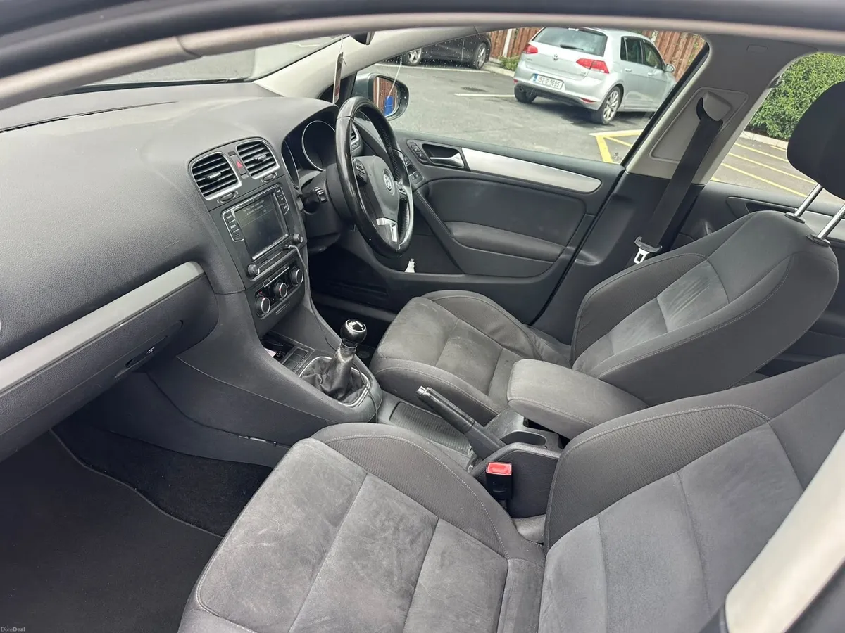 Car - Image 5