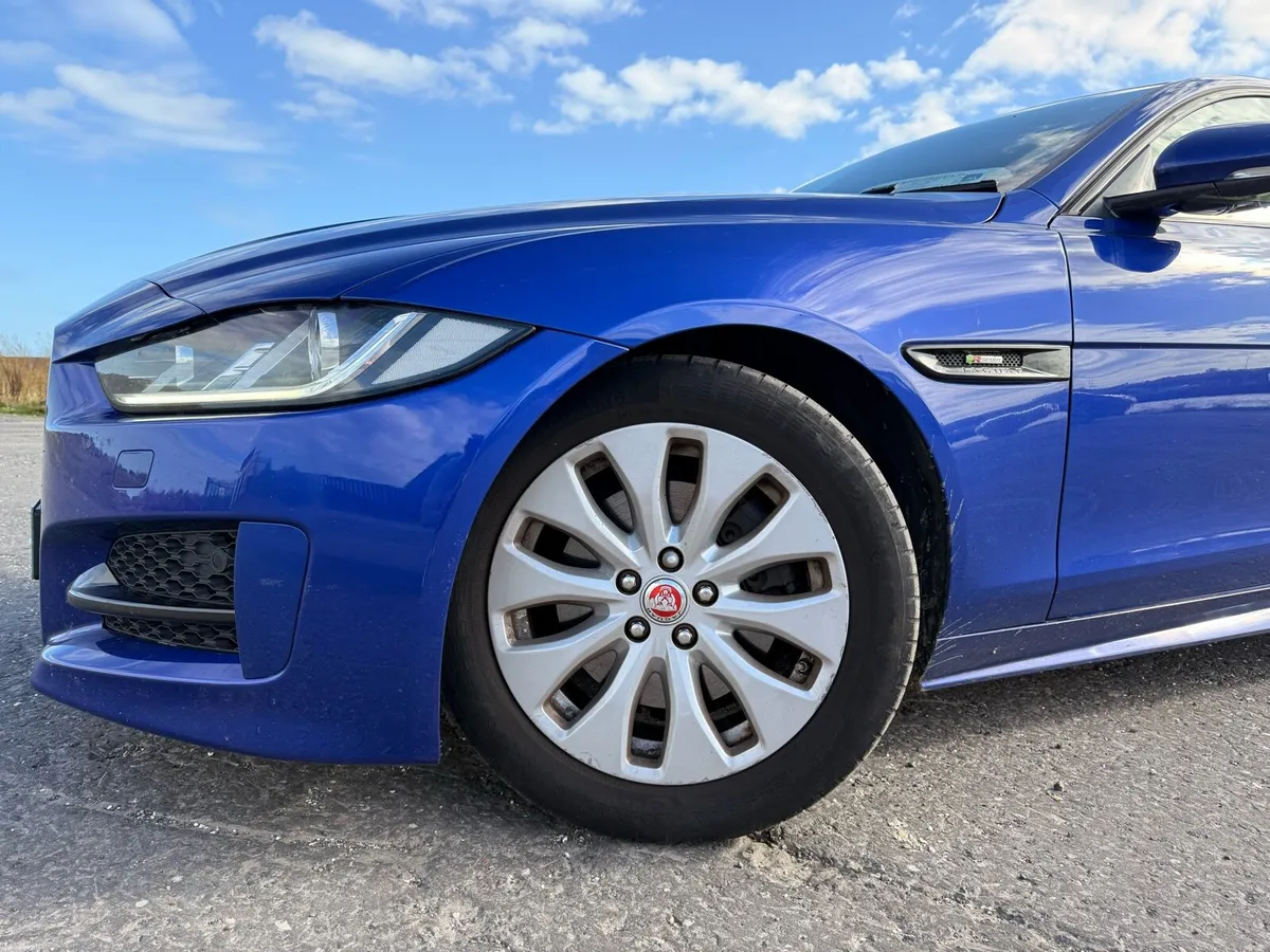 2017 Jaguar XE R-Sport 180ps High Spec - Image 5