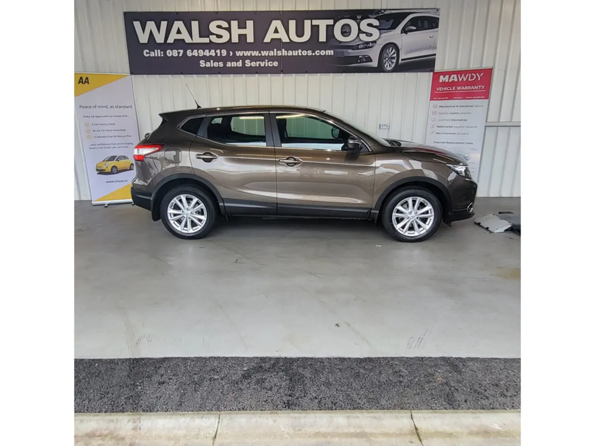 Nissan Qashqai 1.6 DSL SV CVT 4DR AUTO - Image 4