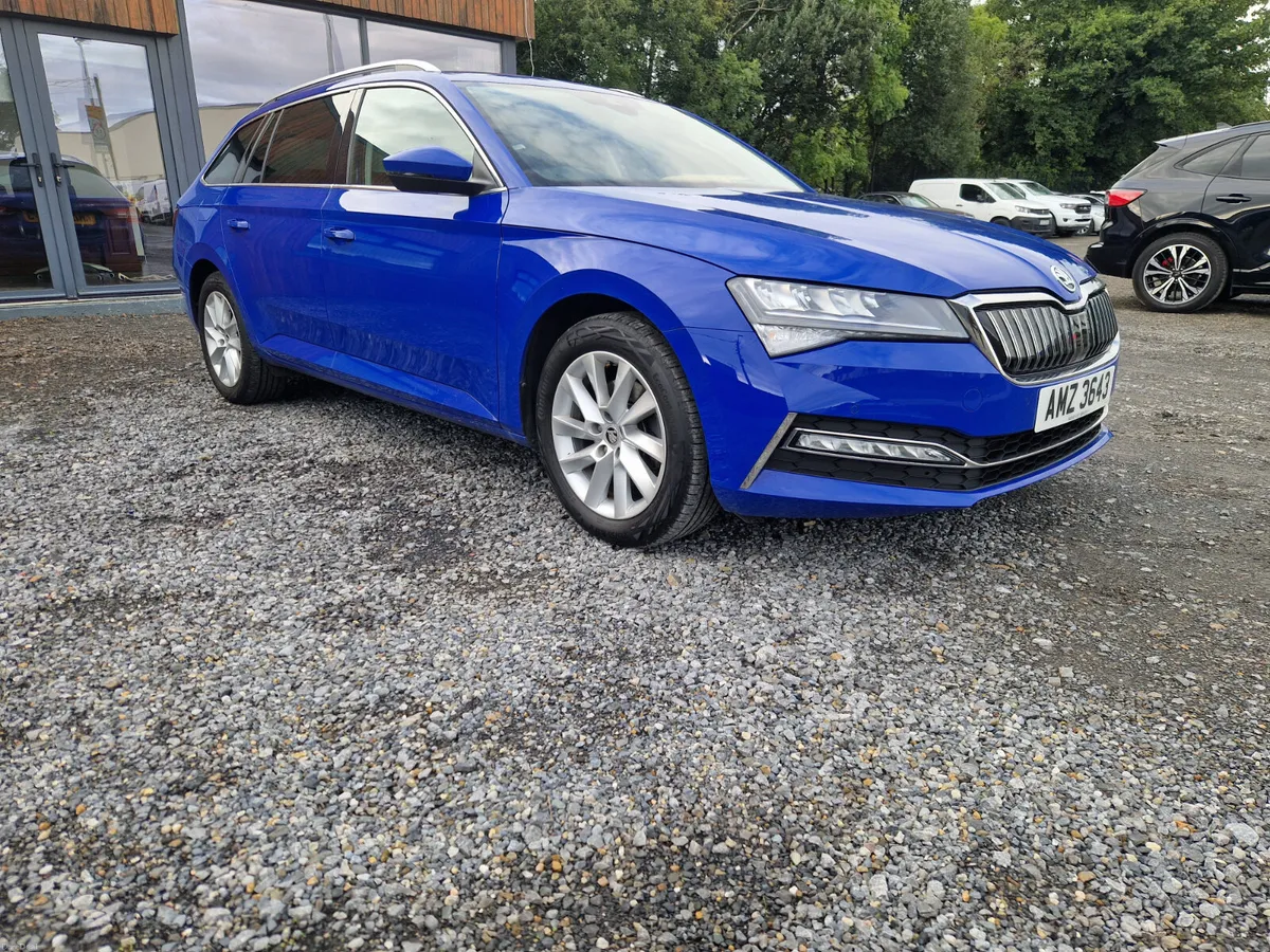 Skoda Superb 2023 - Image 1