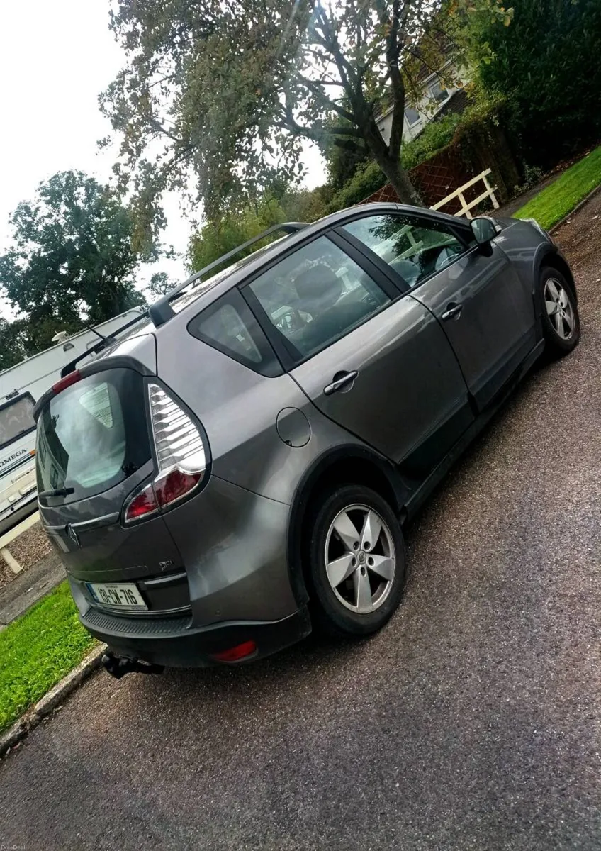 131 Scenic, NCT 9/27 low klms. - Image 1