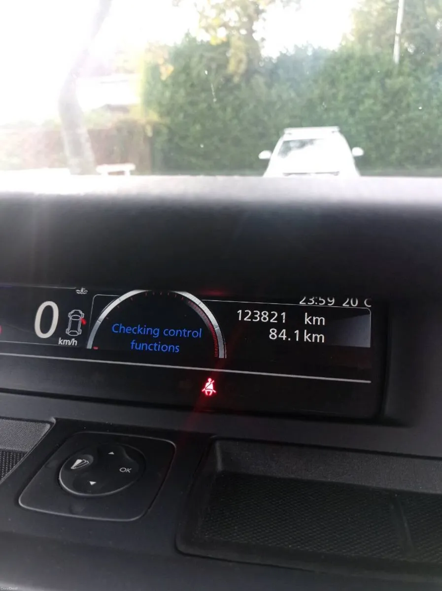 131 Scenic, NCT 9/27 low klms. - Image 6