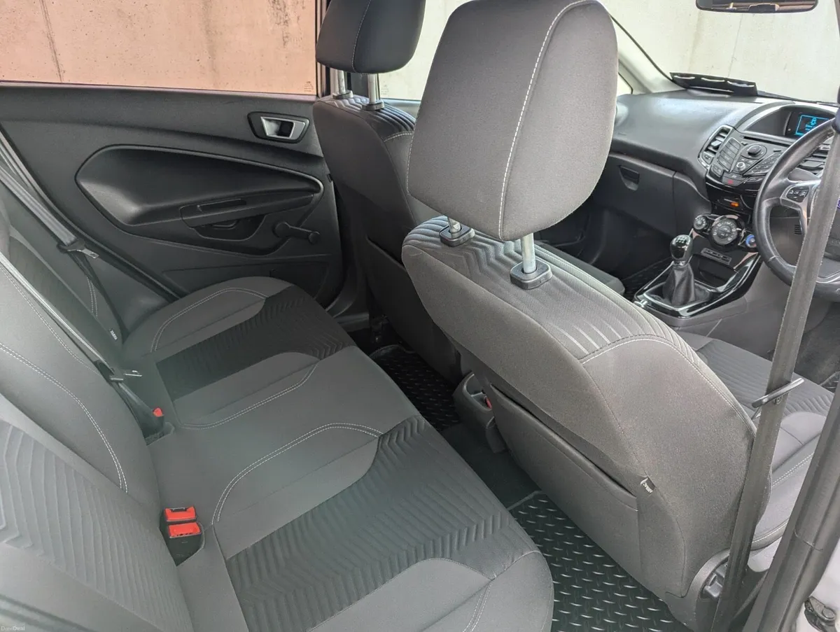 Ford fiesta 1.5 diesel - Image 5