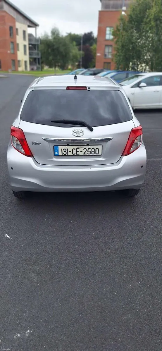Toyota Vitz 2013 - Image 4