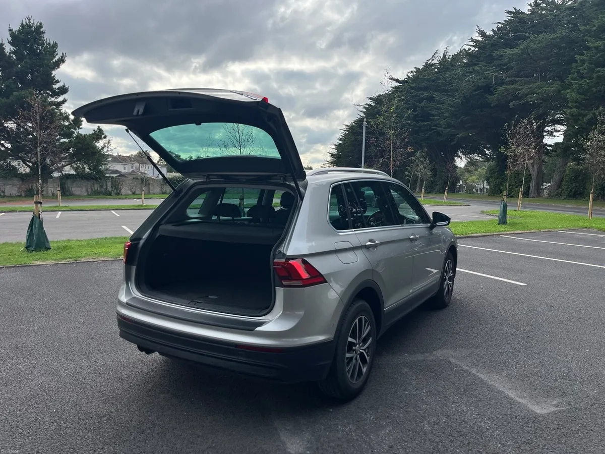 Volkswagen Tiguan 2017 2.0 TDI Diesel Manual - Image 3