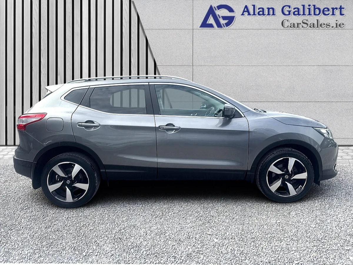 Nissan Qashqai 1.6 DIESEL SV PREMIUM AUTO FULL LEA - Image 3