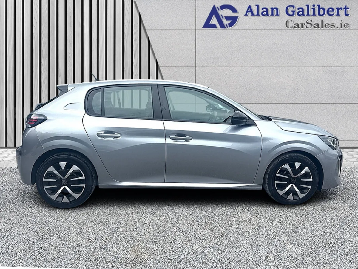 Peugeot 208 ACTIVE 1.2 75 4DR - Image 3