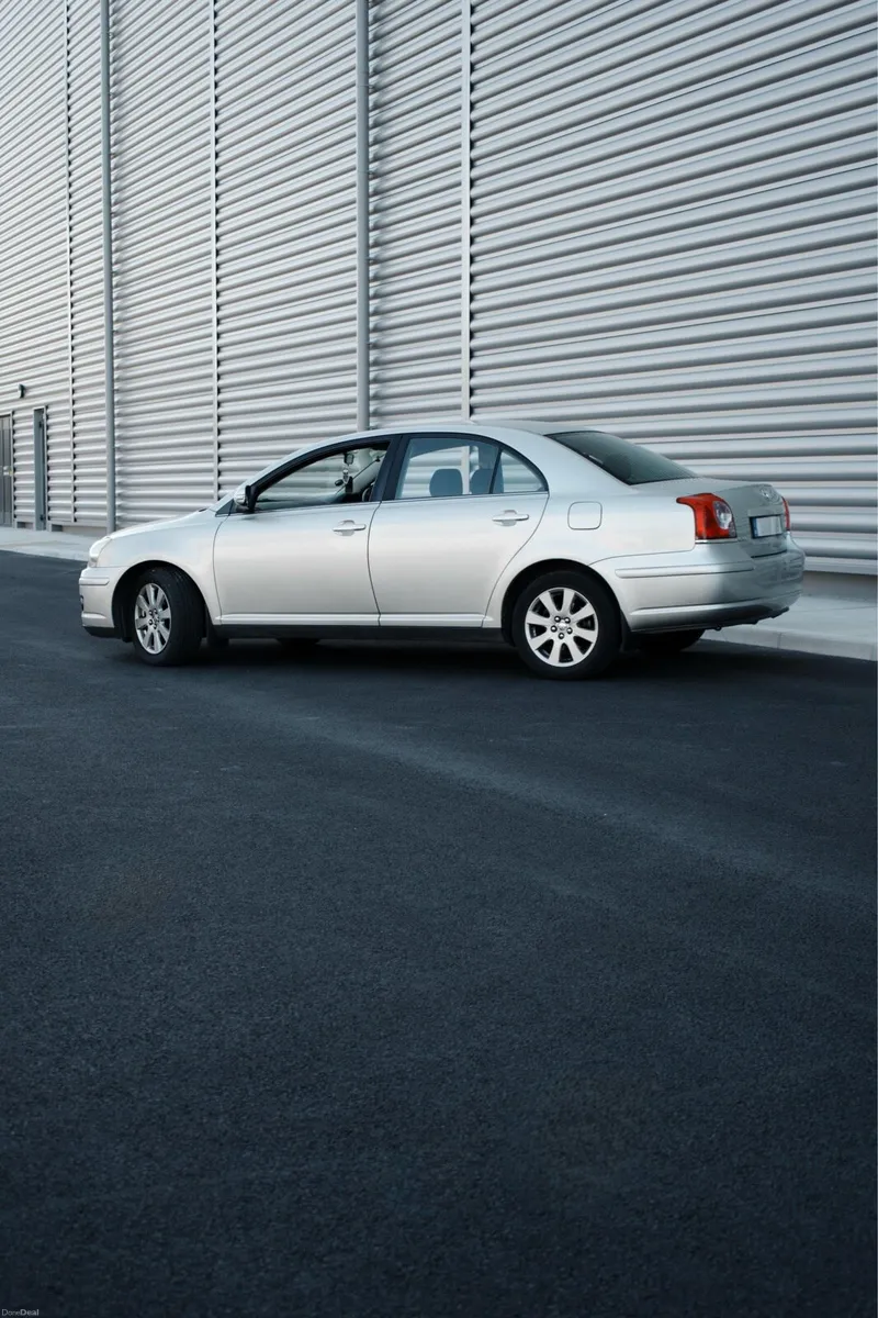 Toyota Avensis - Image 3