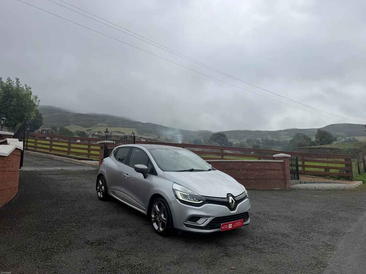 2018 Renault Clio - Image 2