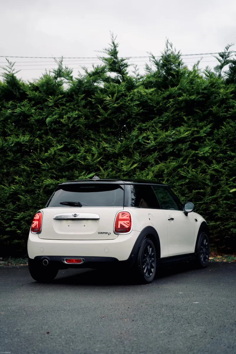 Mini Cooper 1.5 3rd 2019 - Image 5