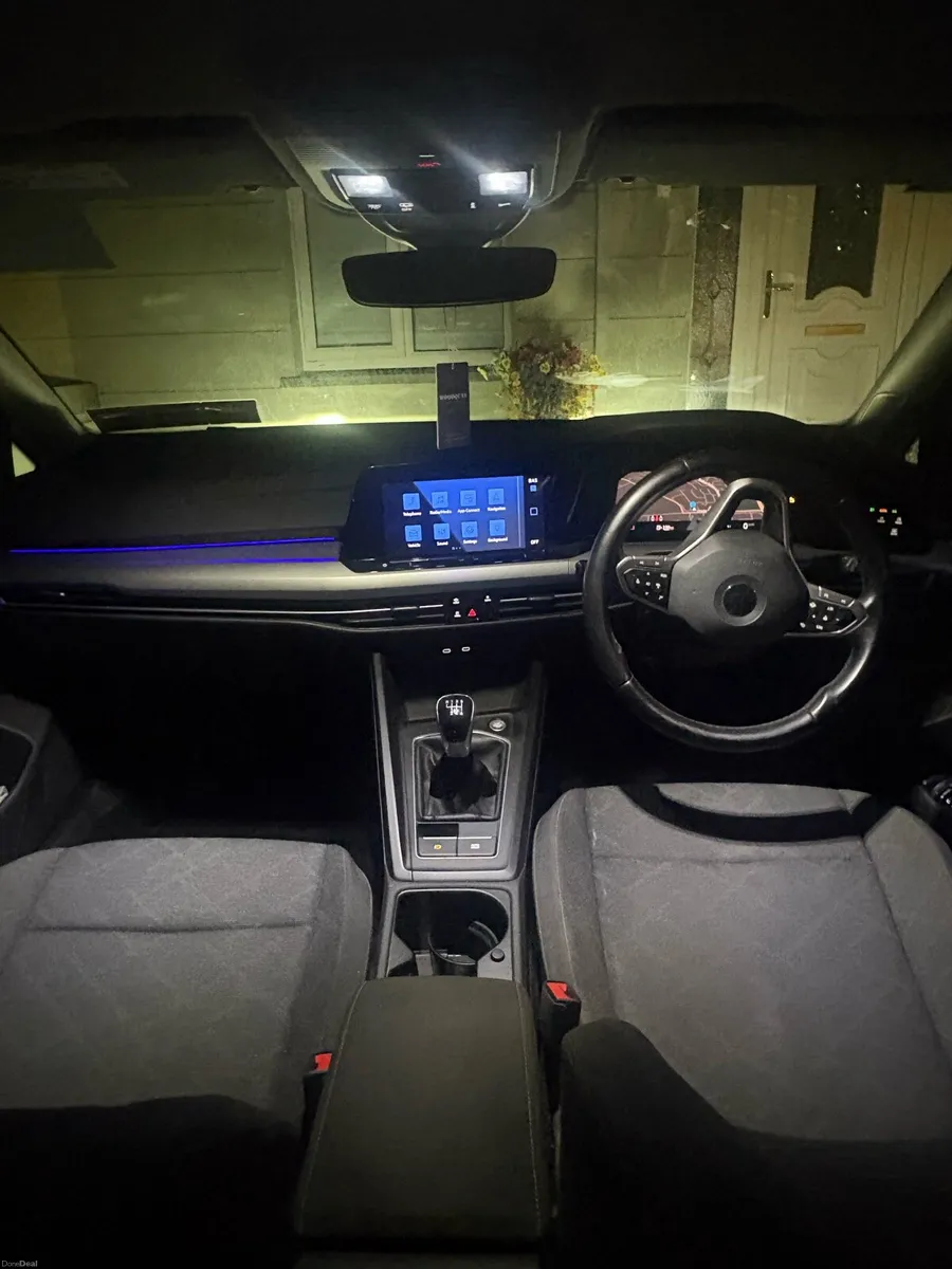 212 Volkswagen Golf tdi life - Image 6