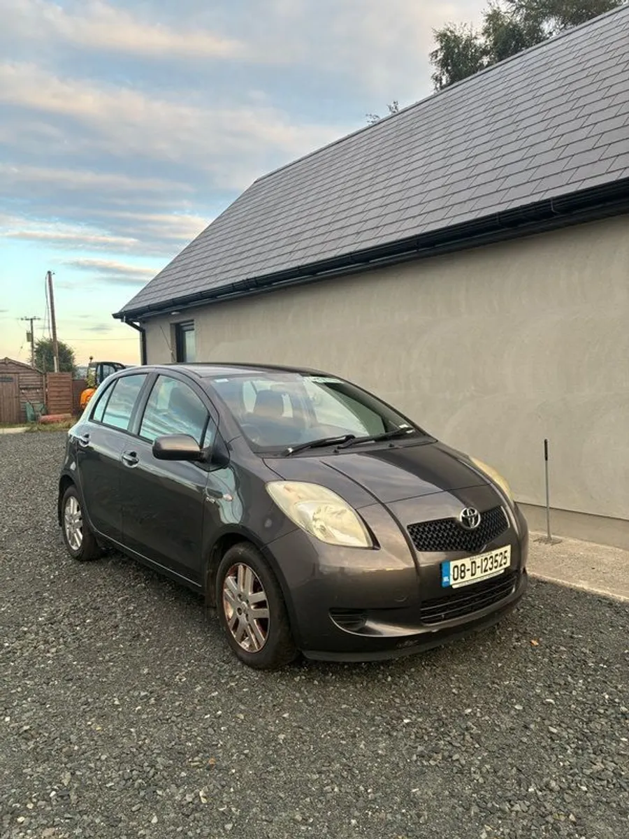 2008 Toyota Yaris - Image 1