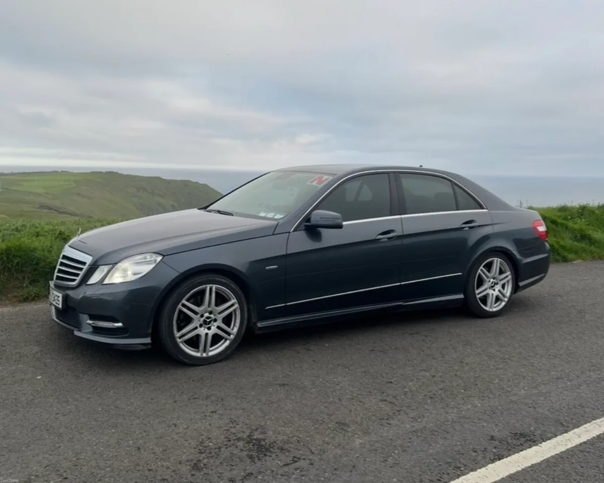 mercedes benz e250 e class - Image 1
