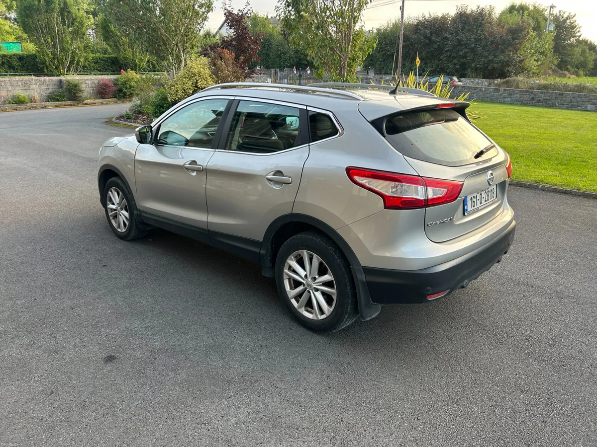 Nissan Qashqai Automatic SV 1.6 Diesel 2016 - Image 6