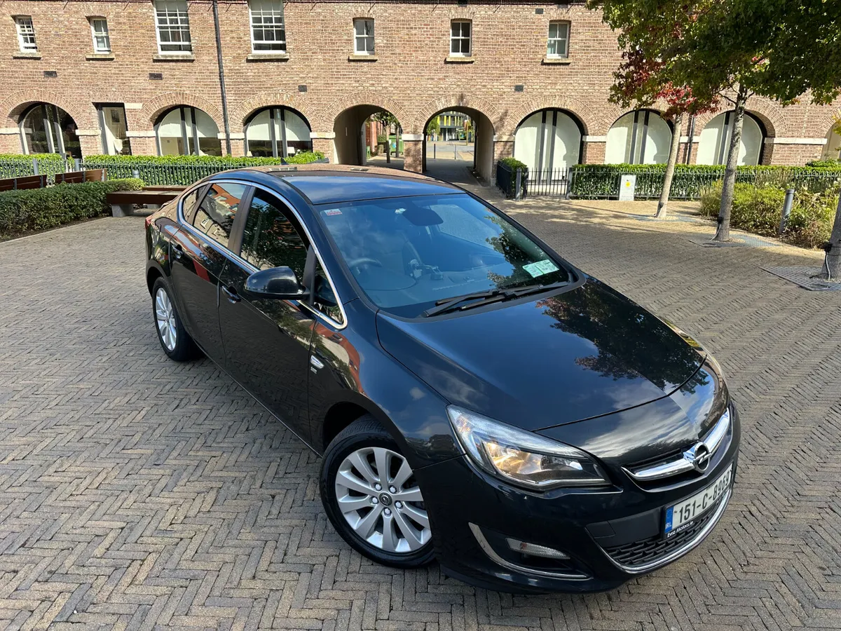 Opel Astra 2015 - Image 2