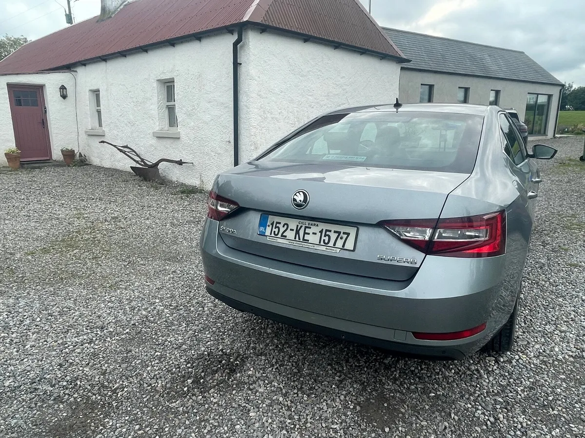Skoda Superb 2015 - Image 5