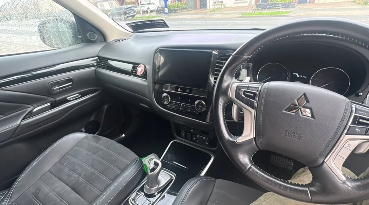 Mitsubishi Outlander - Image 5