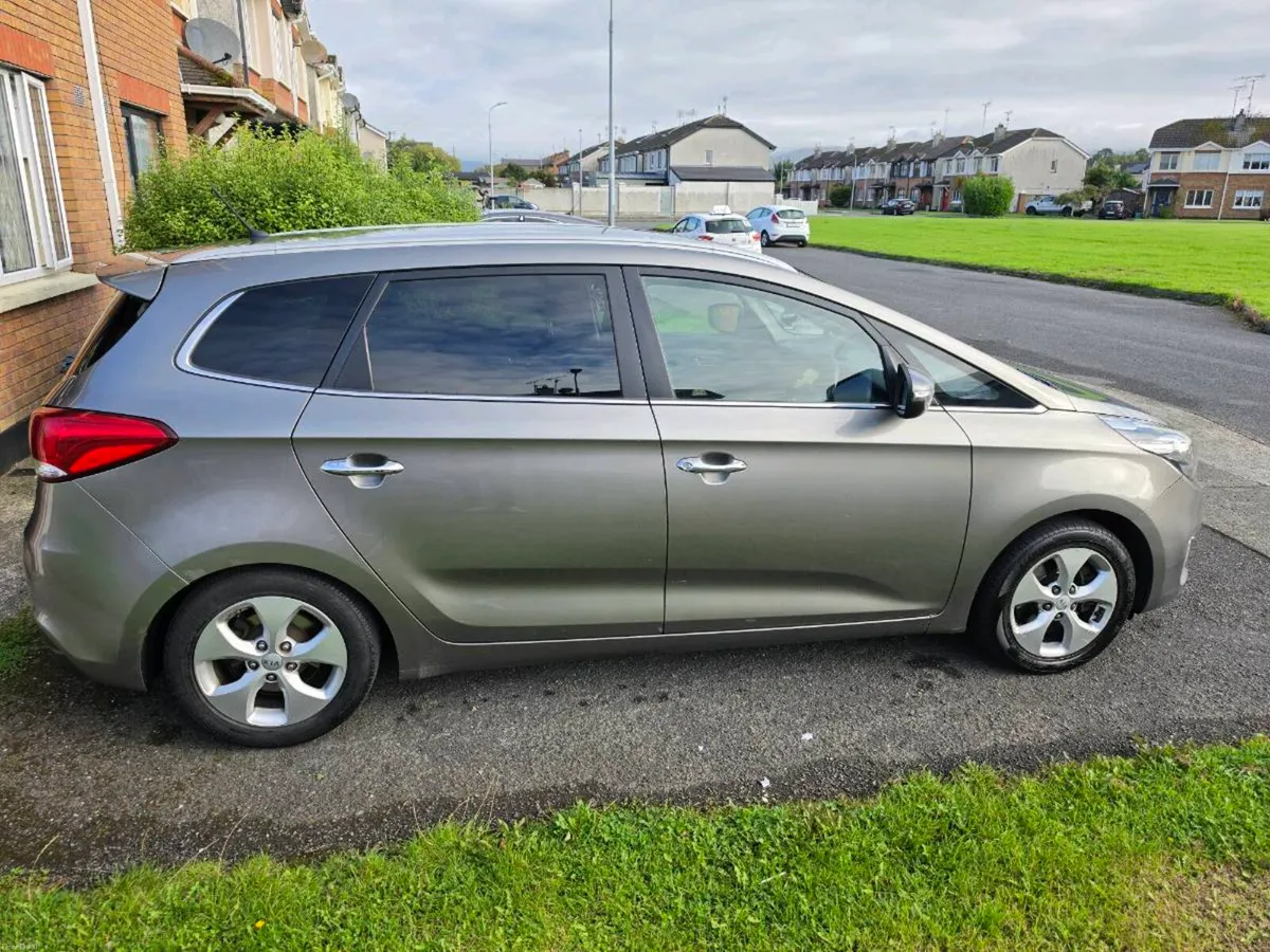 Kia carens 7 seater 2015 1.7 diesel nct 6/27 - Image 4