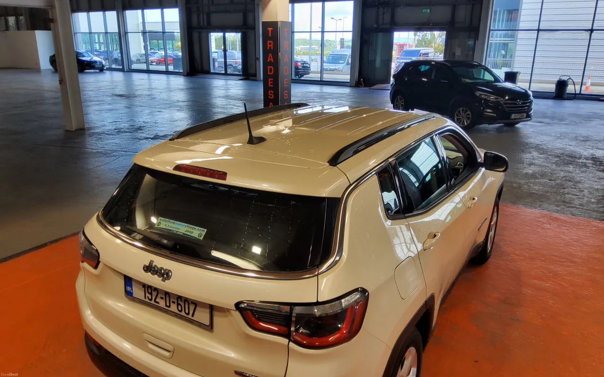 Jeep Compass 2019 - Image 2
