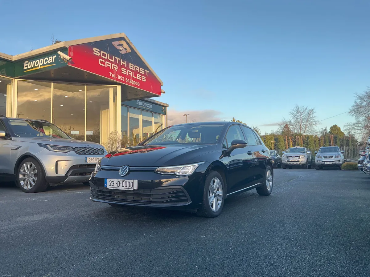 2023 VOLKSWAGEN GOLF 2.0L DIESEL - Image 3