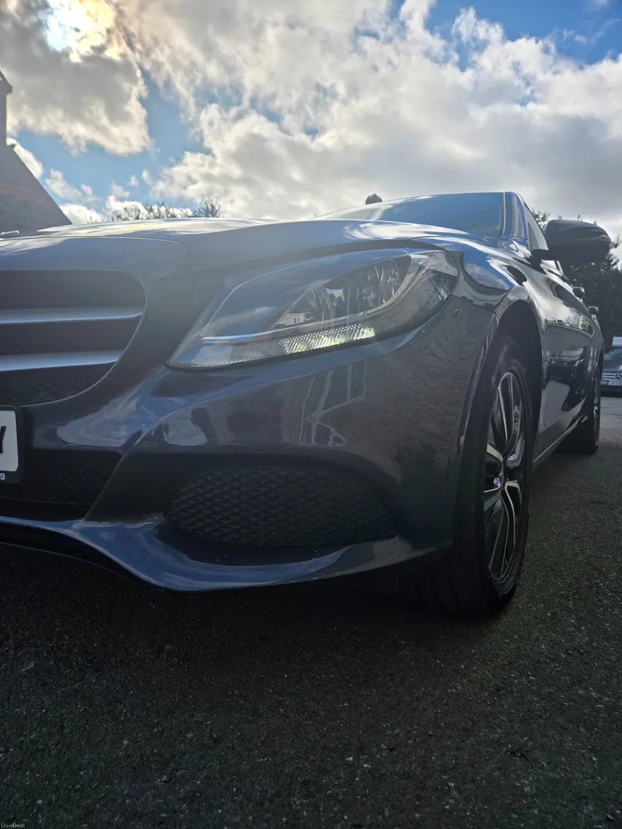 Mercedes-Benz C-Class 2016 - Image 4