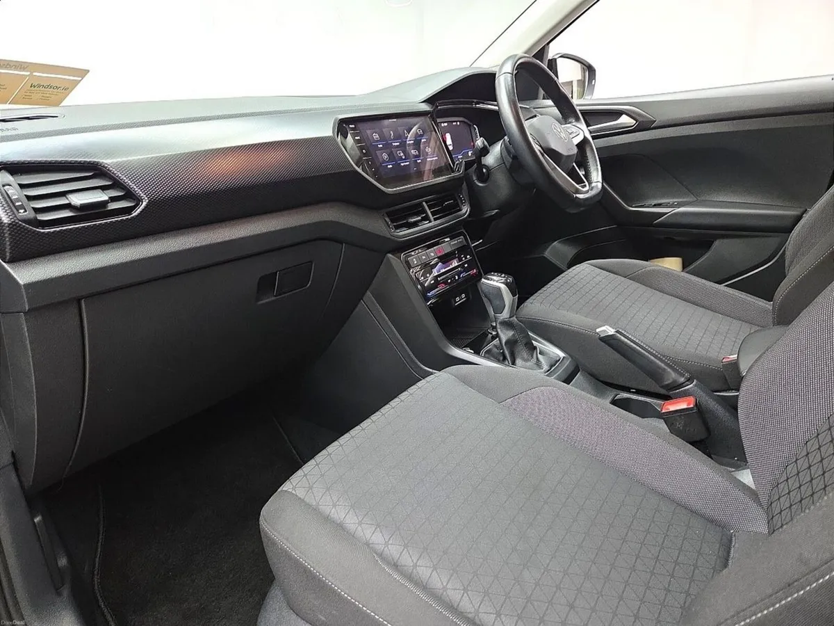 Volkswagen T-Cross 1.0 TSI Active DSG - Image 4