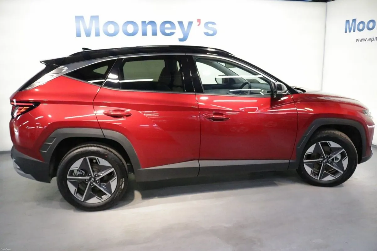 Hyundai Tucson Executive Plus Diesel - Pre Reg - B - Image 6