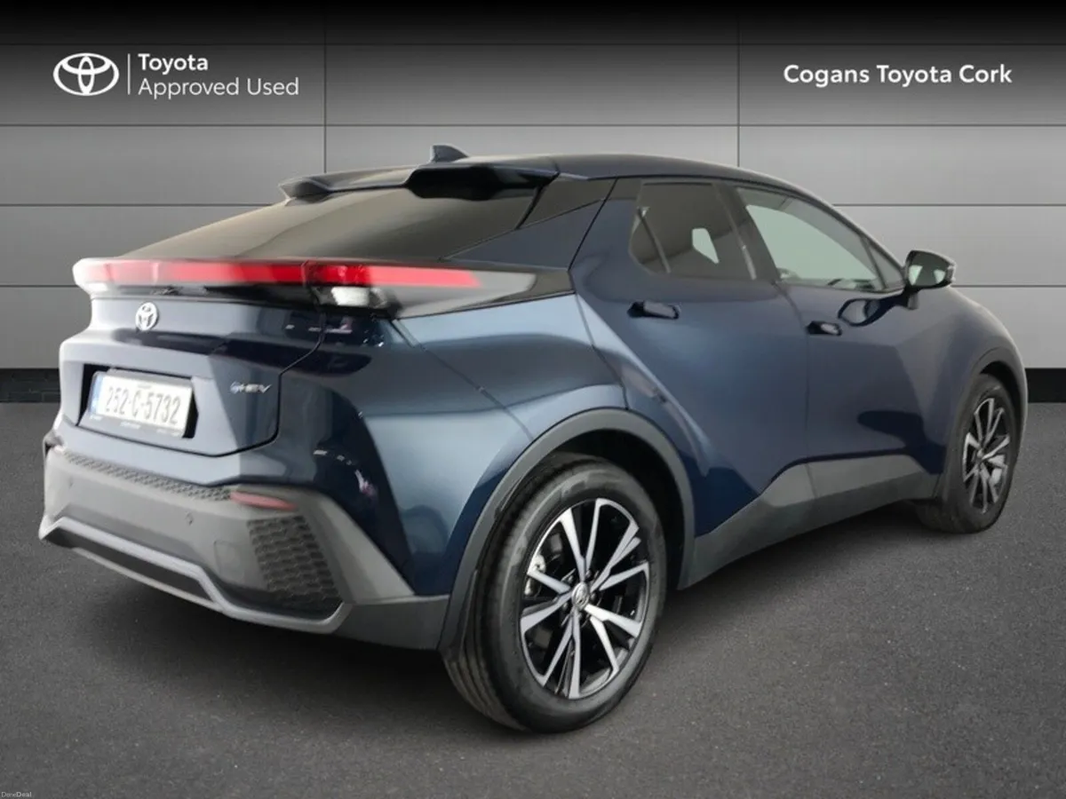 Toyota C-HR C-HR HYBRID SPORT 1.8 - Image 2