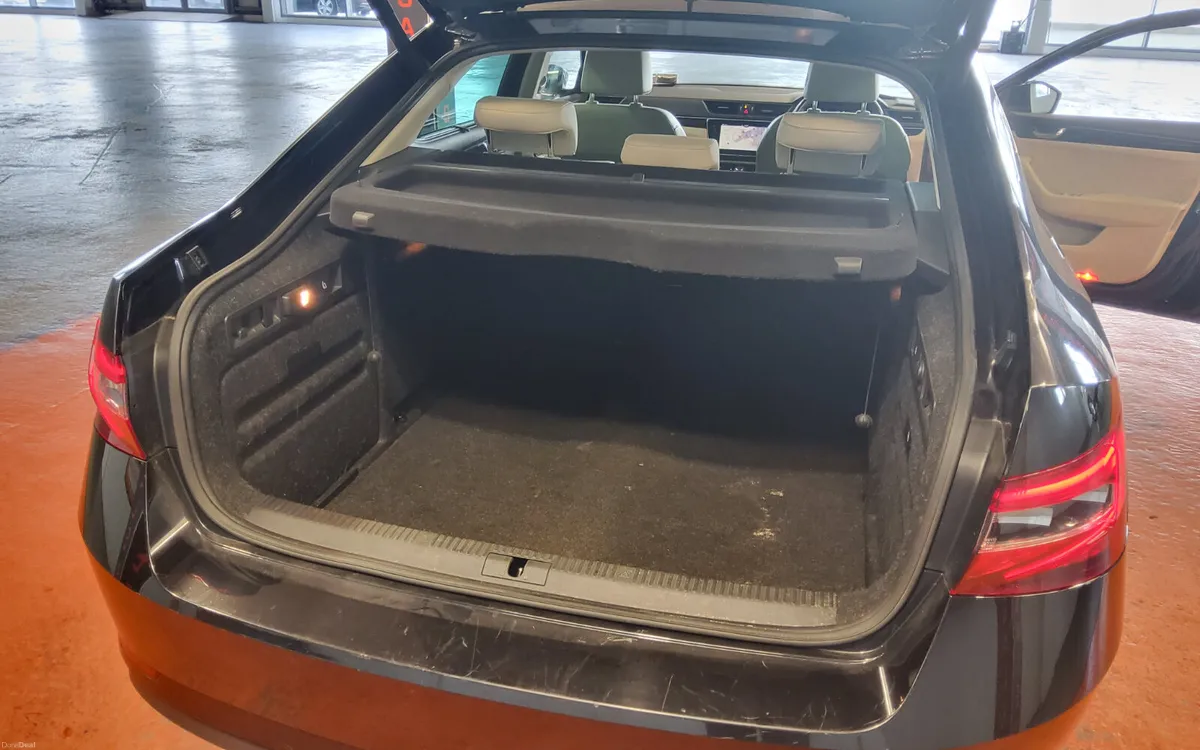 Skoda Superb 2019 - Image 3