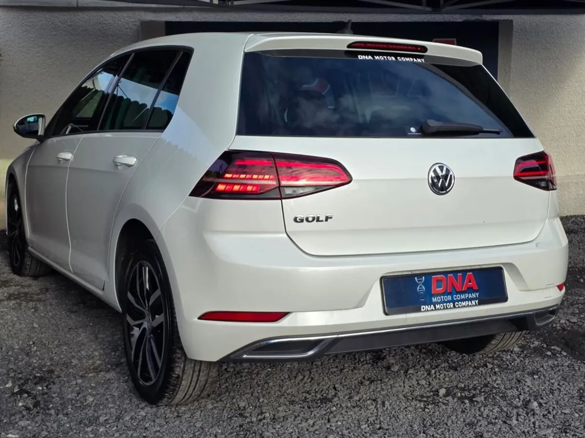 Volkswagen Golf PEARL WHITE - AUTO - HIGHLINE - - Image 5