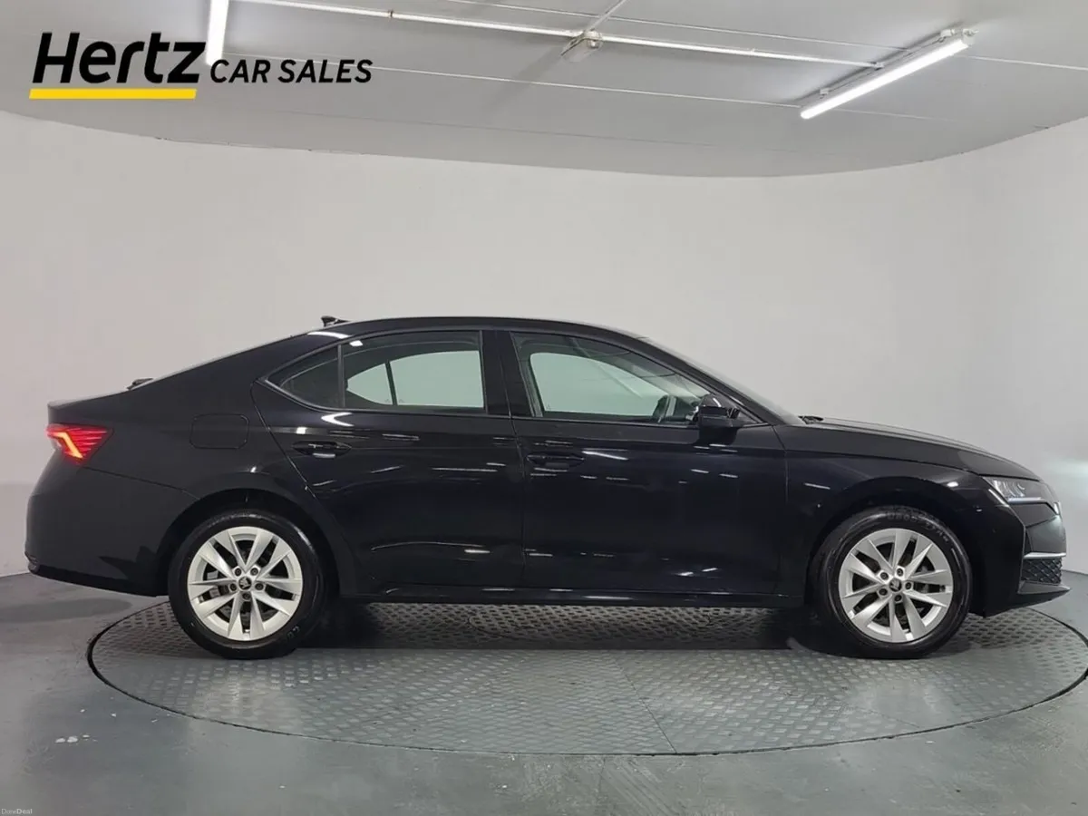 Skoda Octavia SE 2.0TDI 115HP Diesel Manual - Image 2