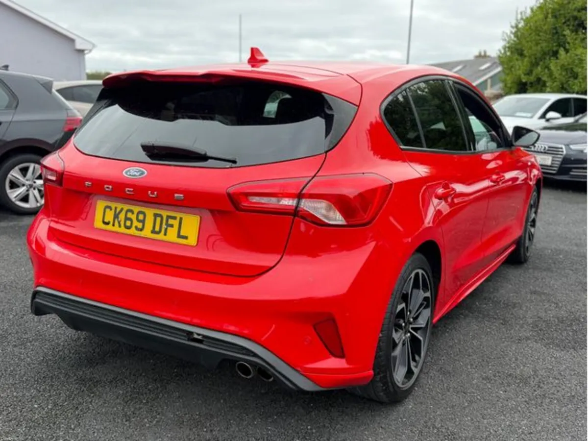 Ford Focus ST-LINE X TDCI - Image 3