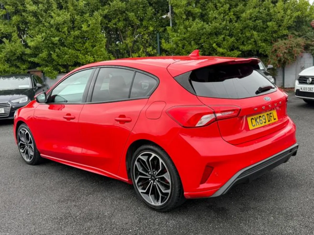 Ford Focus ST-LINE X TDCI - Image 6