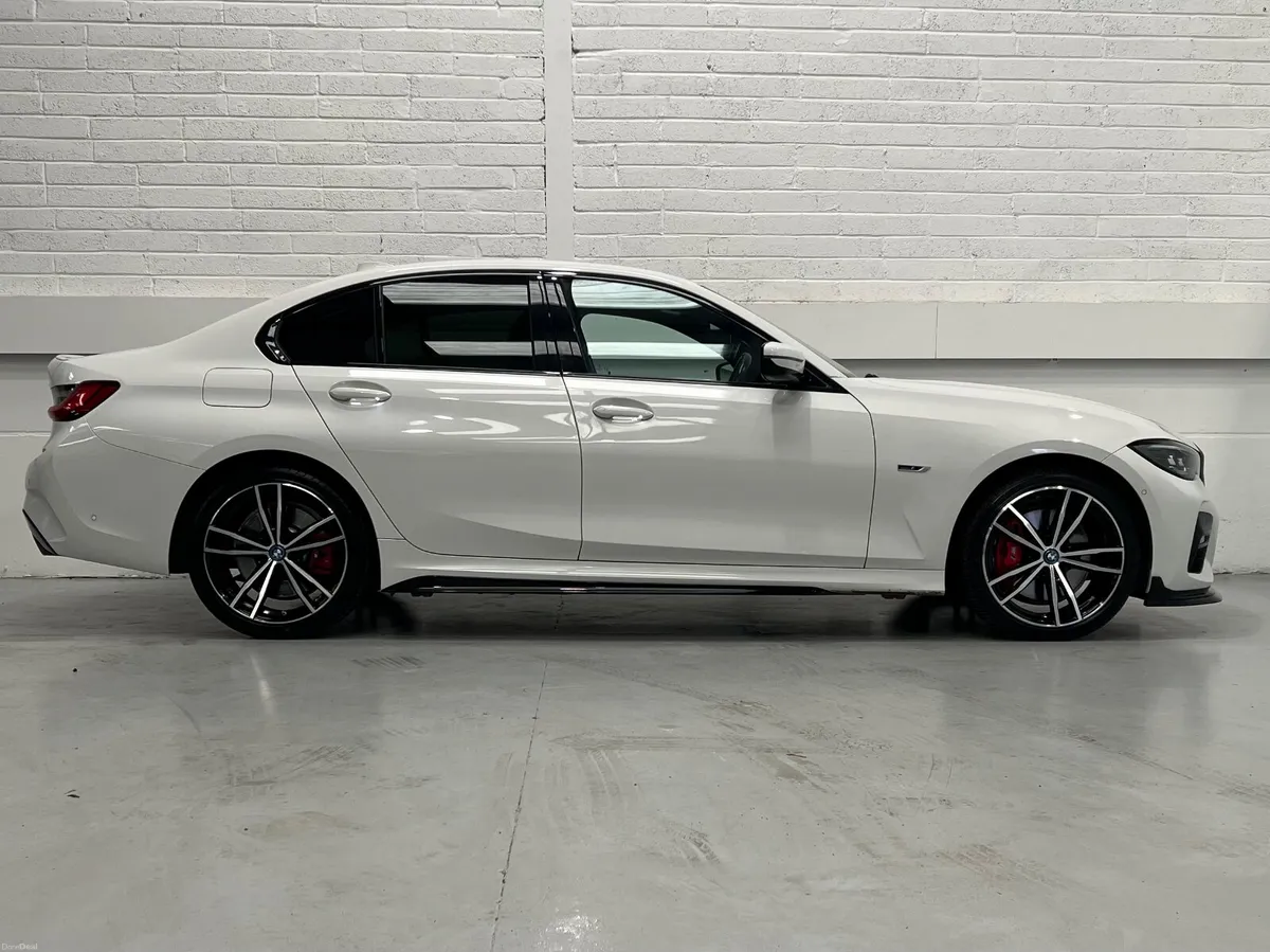 BMW 3 Series 330e M Sport Pro Edition Auto Saloon - Image 5