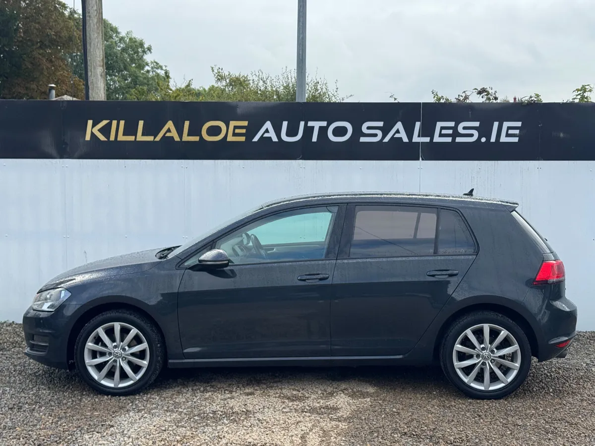 2015 Volkswagen Golf 1.6D Lounge (Low Miles) - Image 6