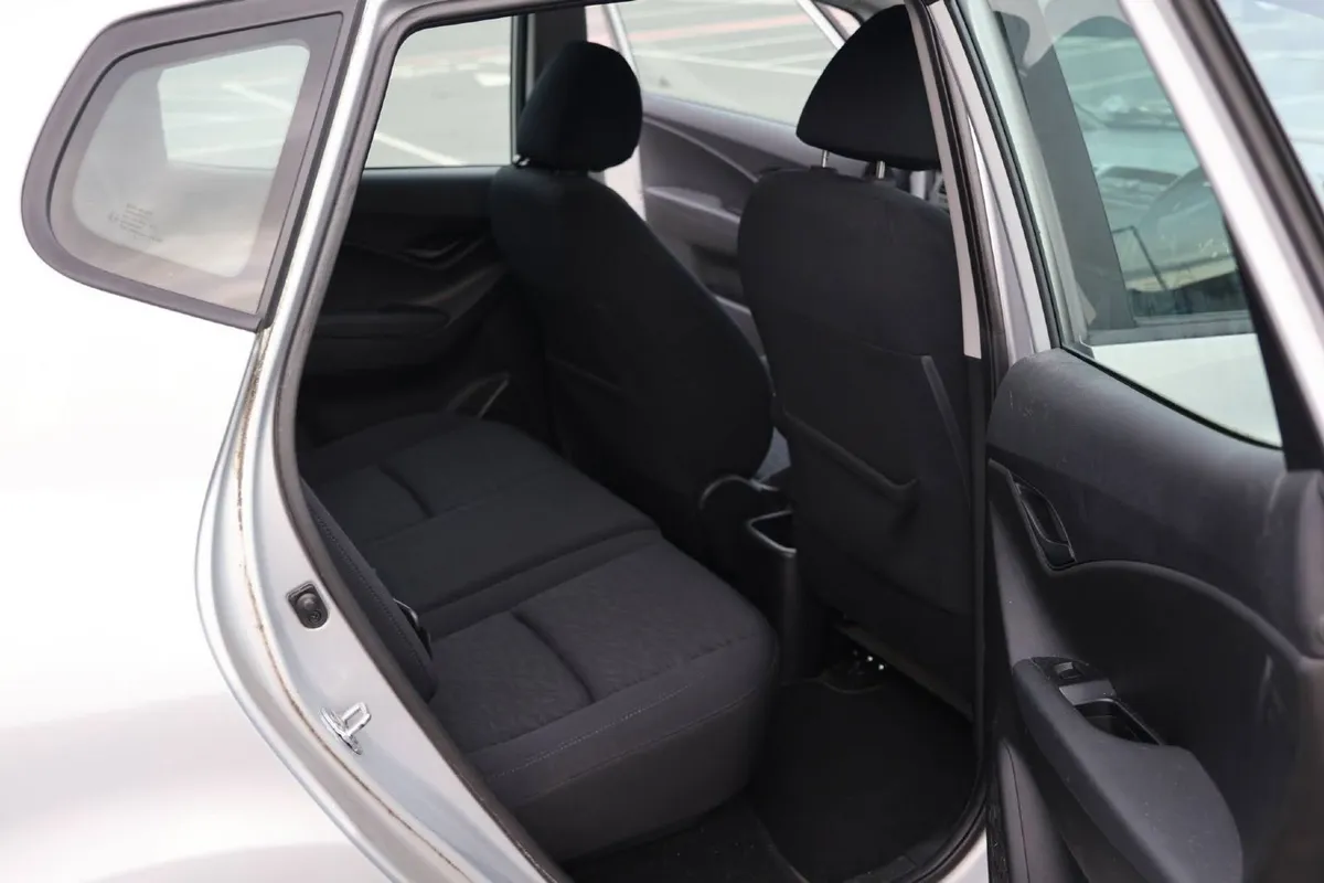 Hyundai ix20 2012 - Image 2