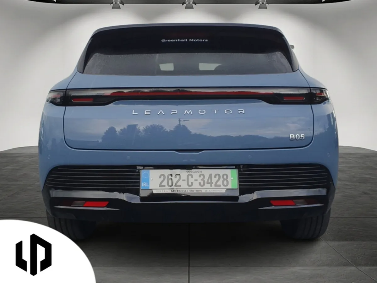 Leapmotor B05 DESIGN 67.1KWH 482KM 4DR - Image 5