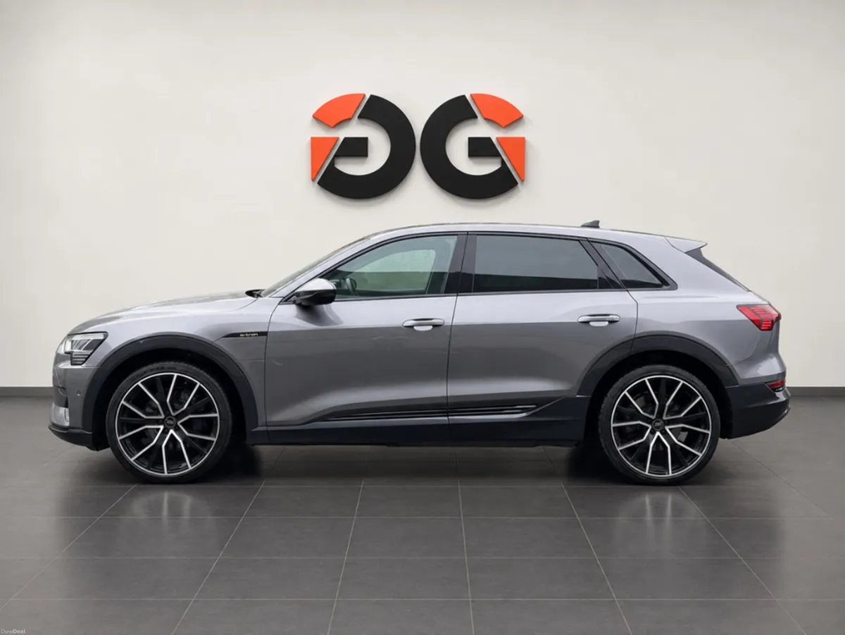 Audi e-tron TECHNIK 50 QUATTRO - Image 2