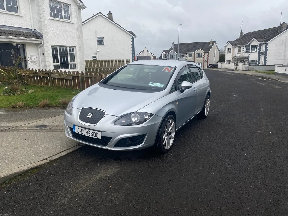 Seat Leon 2010 - Image 1