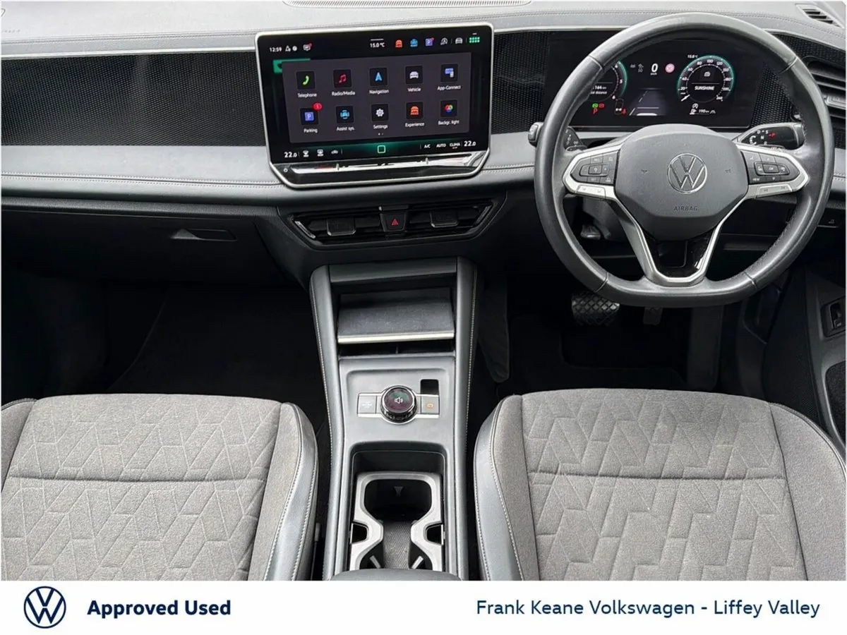 Volkswagen Tiguan LAUNCH EDITION AUTO 2.0 TDI 150H - Image 2