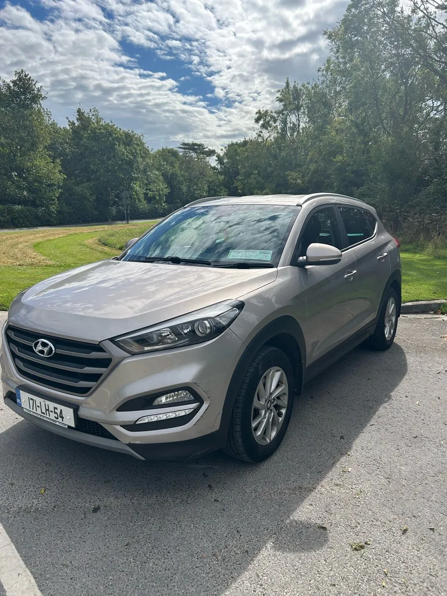 2017 Tucson Executive 1.7 Diesel - Image 3