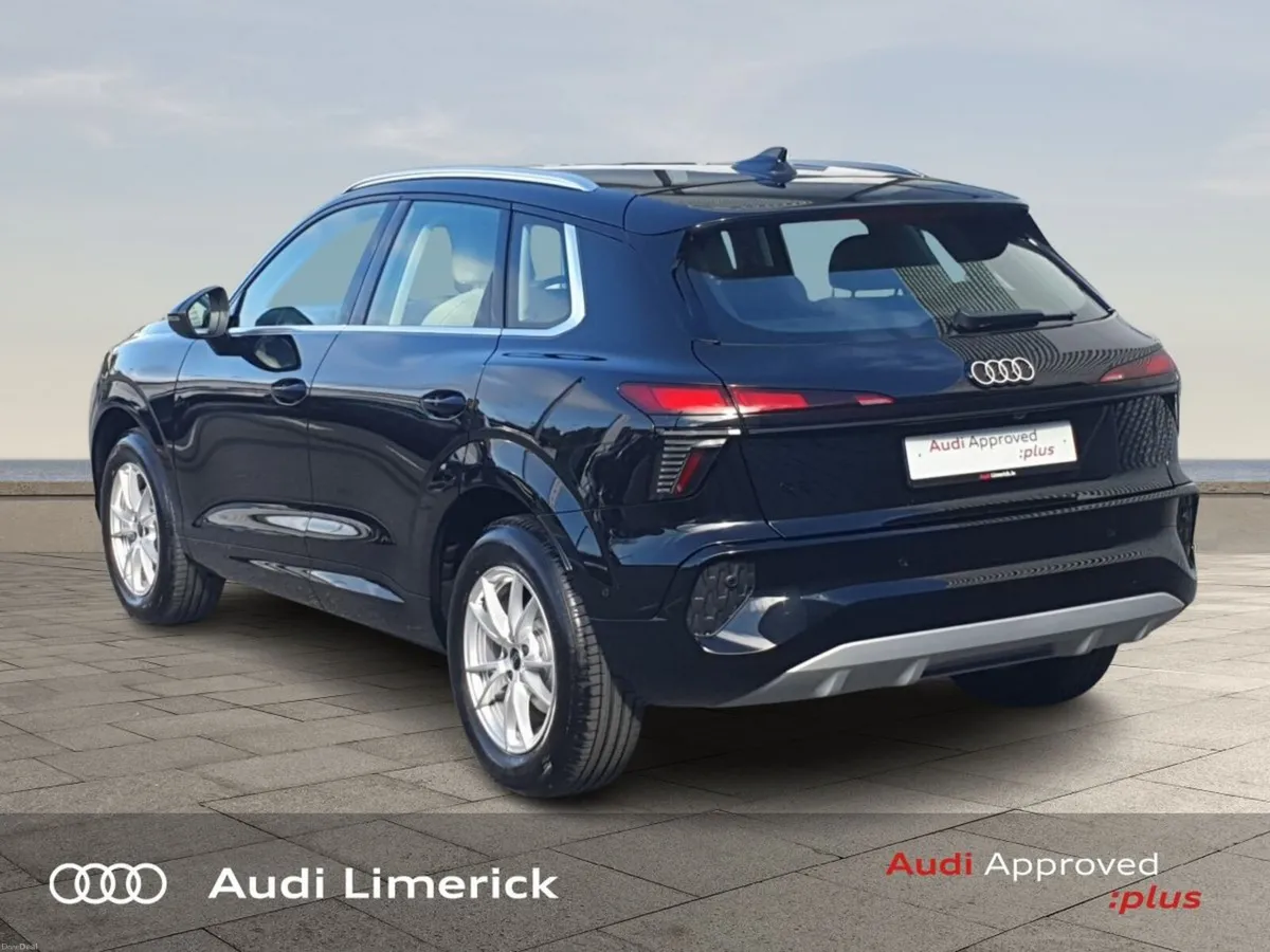 Audi Q3 *SAVE €5046 VS NEW* Q3 SB 35 TDI 150 S-T S - Image 5