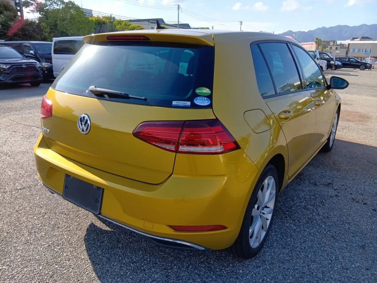 Volkswagen Golf 1.2 Comfortline Plus 5DR H/B - Image 5