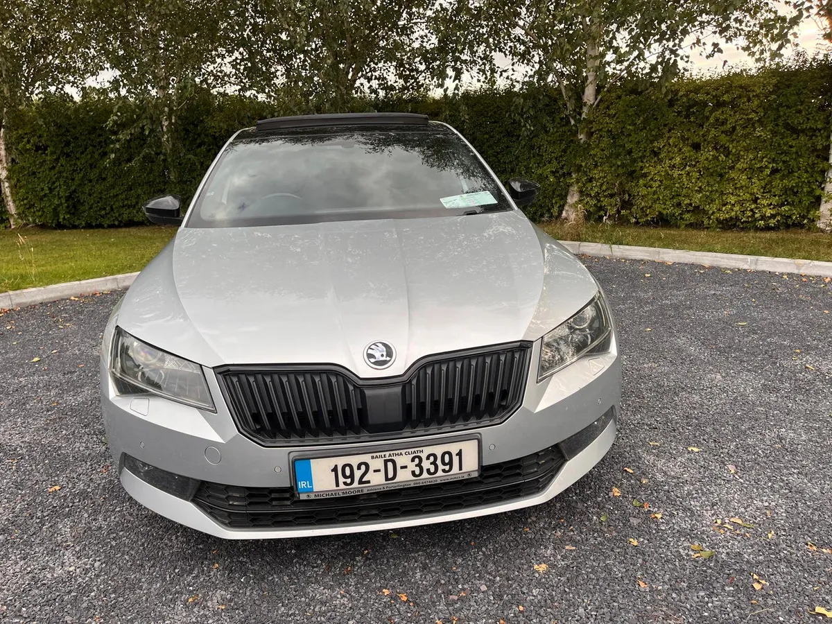 Skoda Superb 2.0TDI 150BHP SPORTLINE PAN ROOF - Image 4