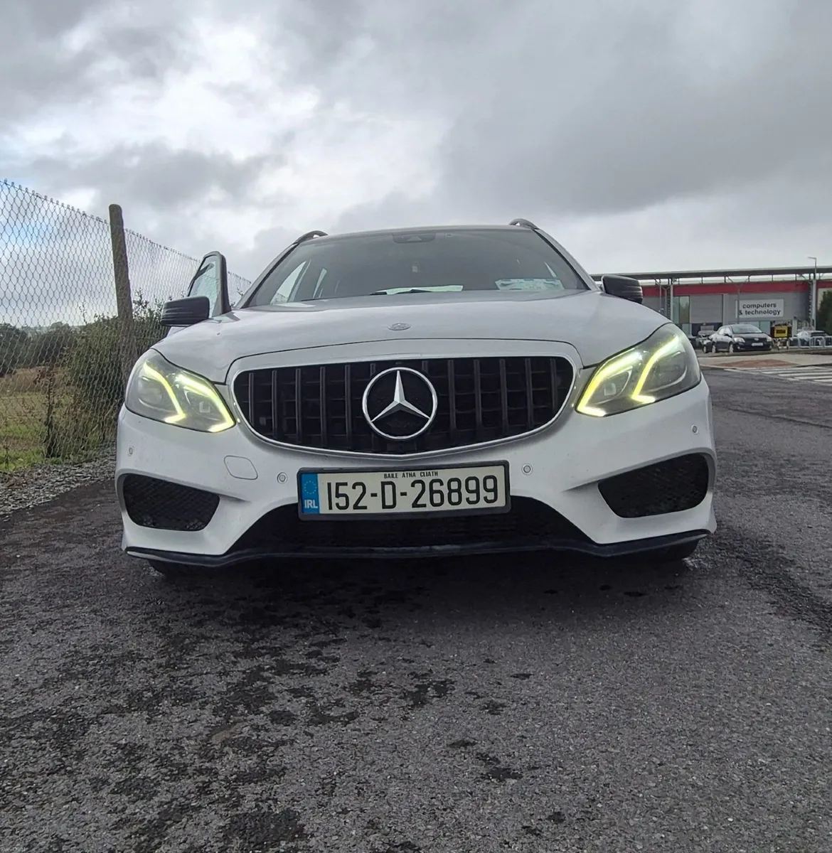 Mercedes-Benz E-Class 2015 - Image 4