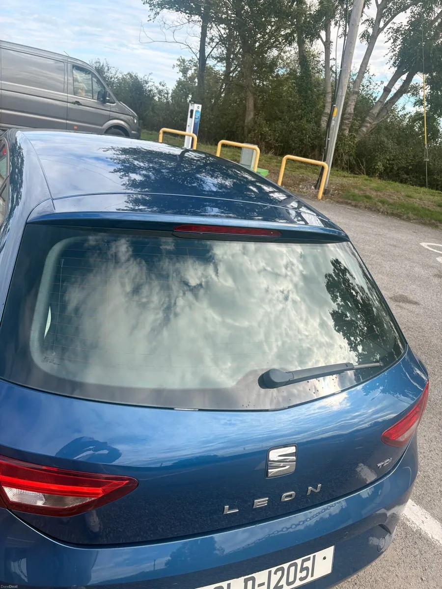 Seat Leon - Image 2