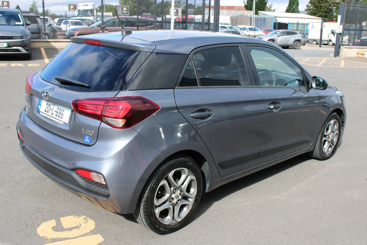 Hyundai i20 2020 - Image 5