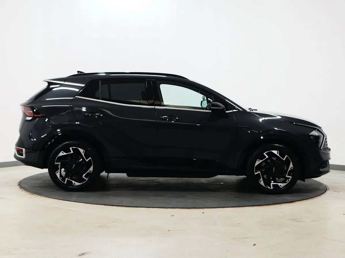 *64* 2023 Kia Sportage 1.6 gt-line phev - Image 2